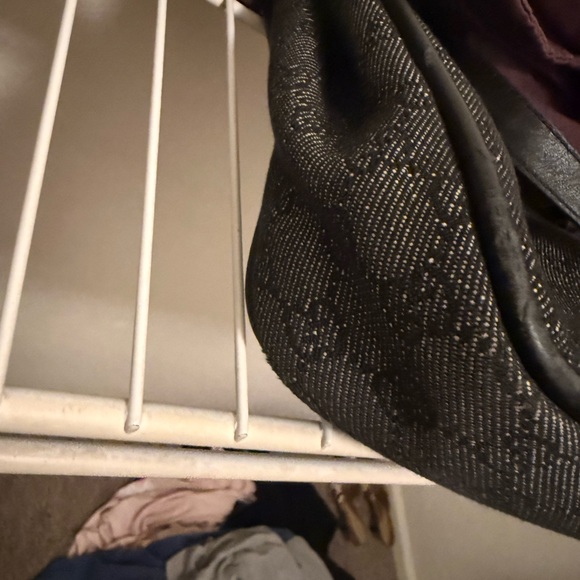 Gucci Black Monogram Shoulder Bag - Picture 11 of 13